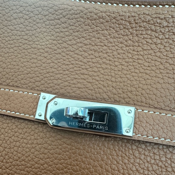 Hermes Jypsiere 28 in Gold Clemence with PHW - Picture 2 of 13